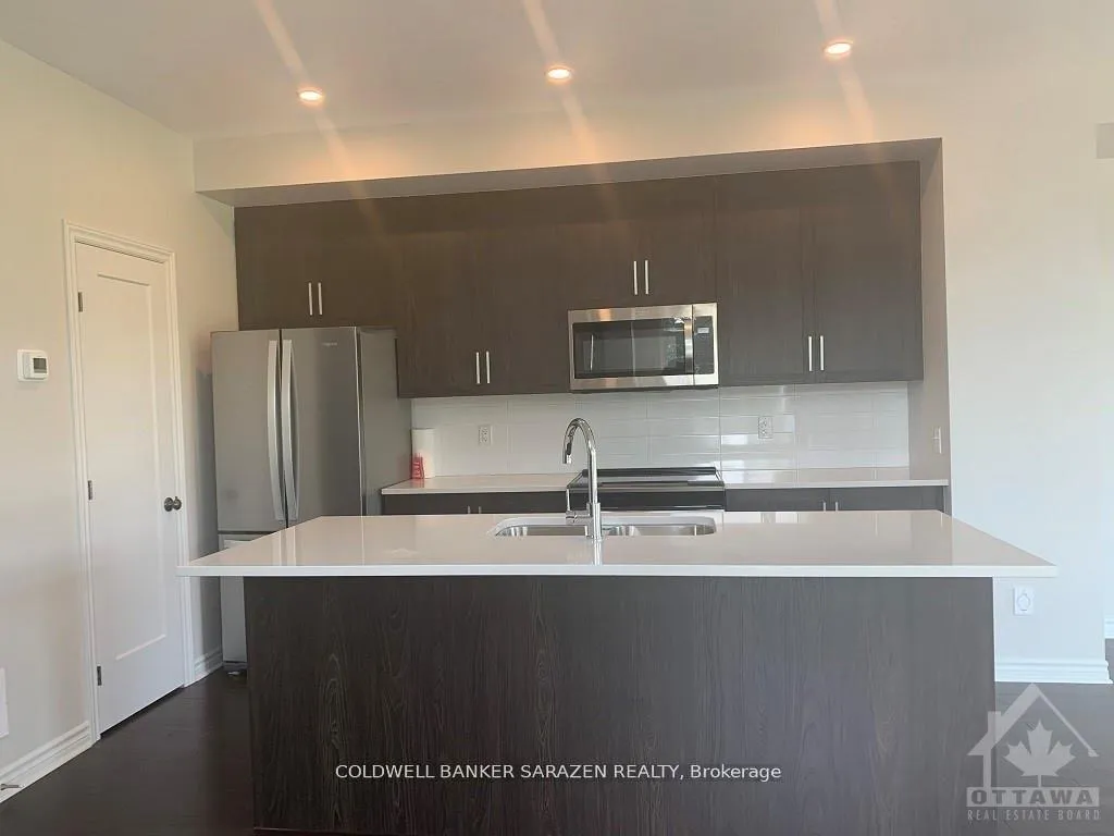Photo 11 of 808 Cap Diamant Way, Ottawa, Camelot — HOMEH