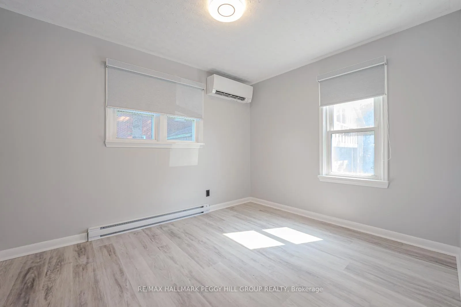 Photo 6 of Unit 3, 76 John Street, Barrie, Lakeshore — HOMEH