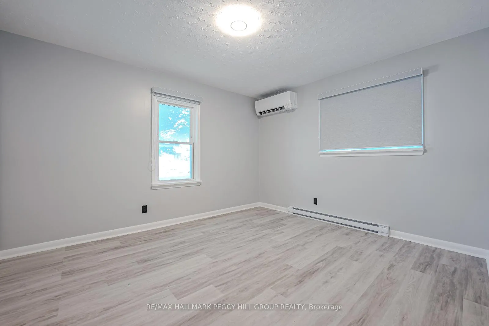 Photo 7 of Unit 3, 76 John Street, Barrie, Lakeshore — HOMEH