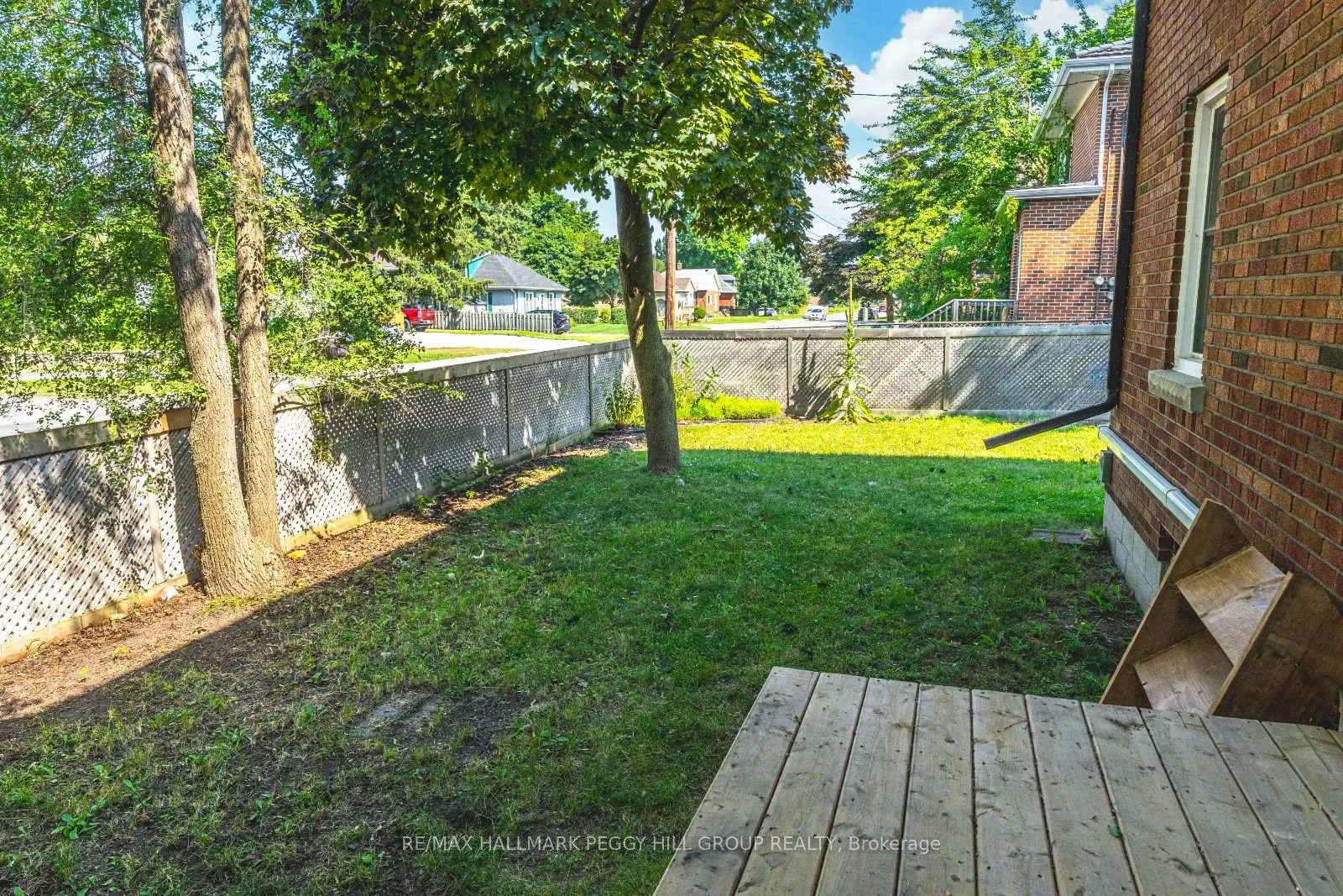 Photo 10 of Unit 3, 76 John Street, Barrie, Lakeshore — HOMEH