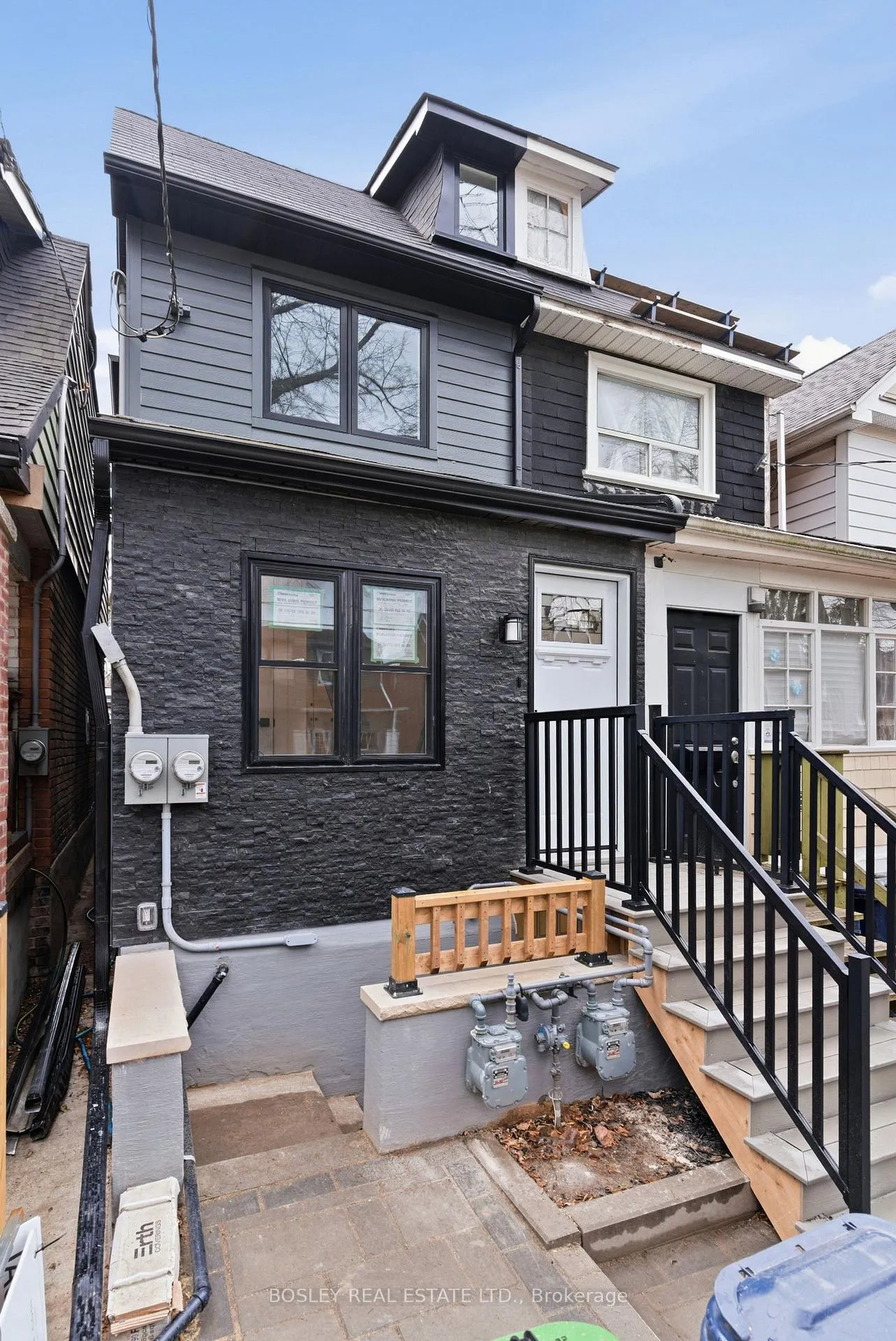 Photo 1 of Unit Unit # 2, 686 Rhodes Avenue, Toronto, Greenwood-Coxwell — HOMEH
