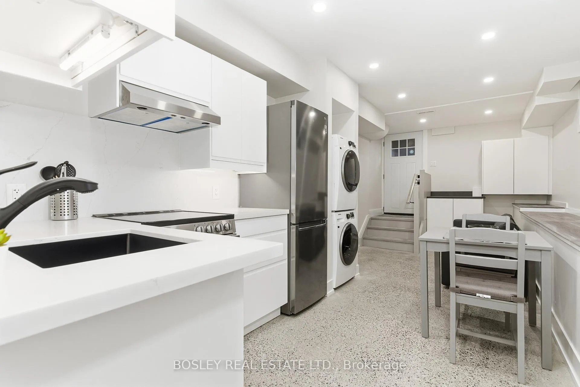 Photo 10 of Unit Unit # 2, 686 Rhodes Avenue, Toronto, Greenwood-Coxwell — HOMEH