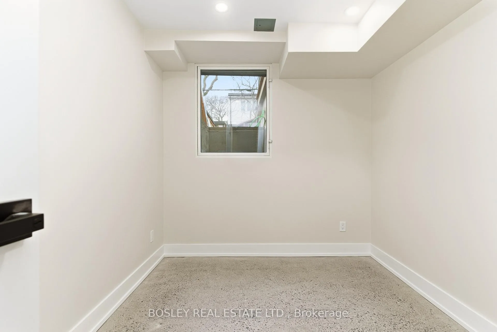 Photo 18 of Unit Unit # 2, 686 Rhodes Avenue, Toronto, Greenwood-Coxwell — HOMEH