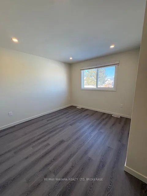 Photo 12 of Unit C, 1075 Ontario Road, Welland, Lincoln/Crowland — HOMEH