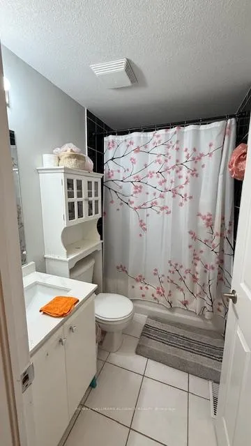 Photo 9 of 407 Westforest Trail, Kitchener, Highland West — HOMEH
