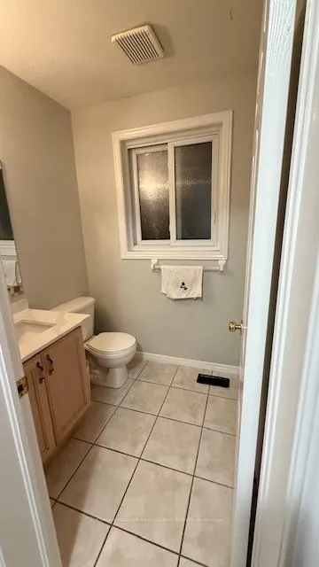 Photo 15 of 407 Westforest Trail, Kitchener, Highland West — HOMEH