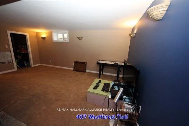 Photo 20 of 407 Westforest Trail, Kitchener, Highland West — HOMEH