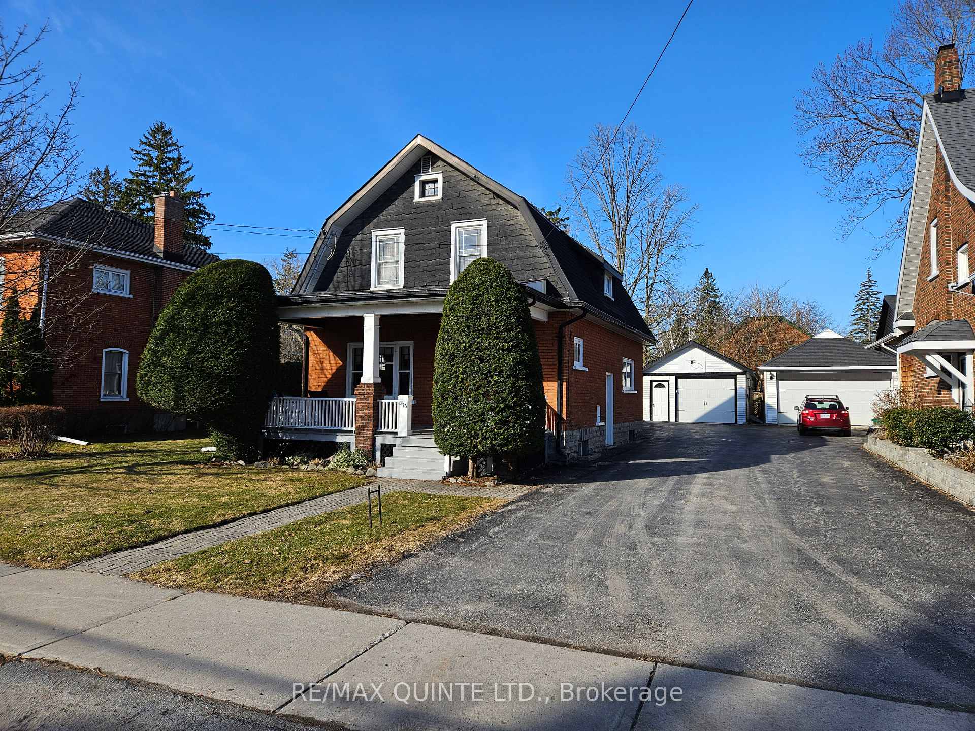 Photo 3 of 216 Foster Avenue, Belleville, Belleville Ward — HOMEH