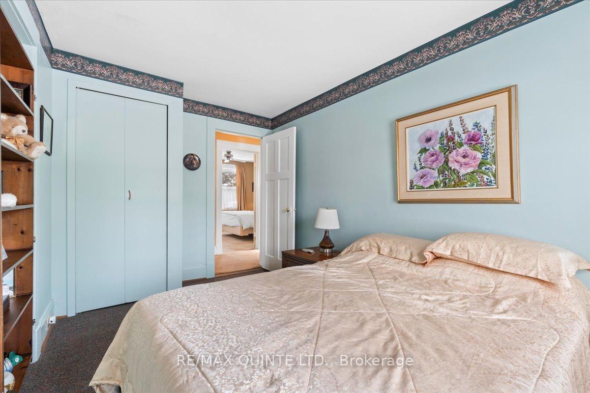 Photo 22 of 216 Foster Avenue, Belleville, Belleville Ward — HOMEH