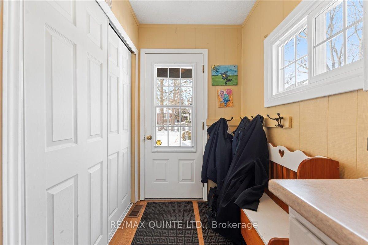 Photo 31 of 216 Foster Avenue, Belleville, Belleville Ward — HOMEH