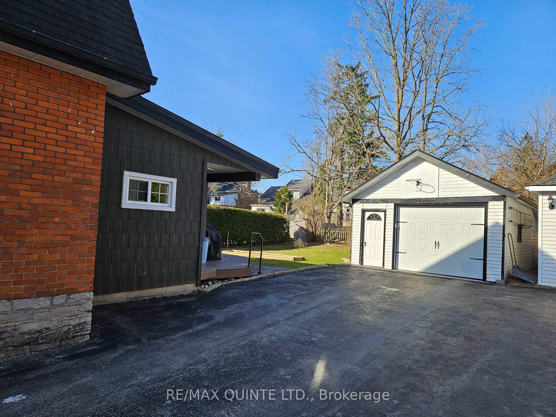 Photo 39 of 216 Foster Avenue, Belleville, Belleville Ward — HOMEH
