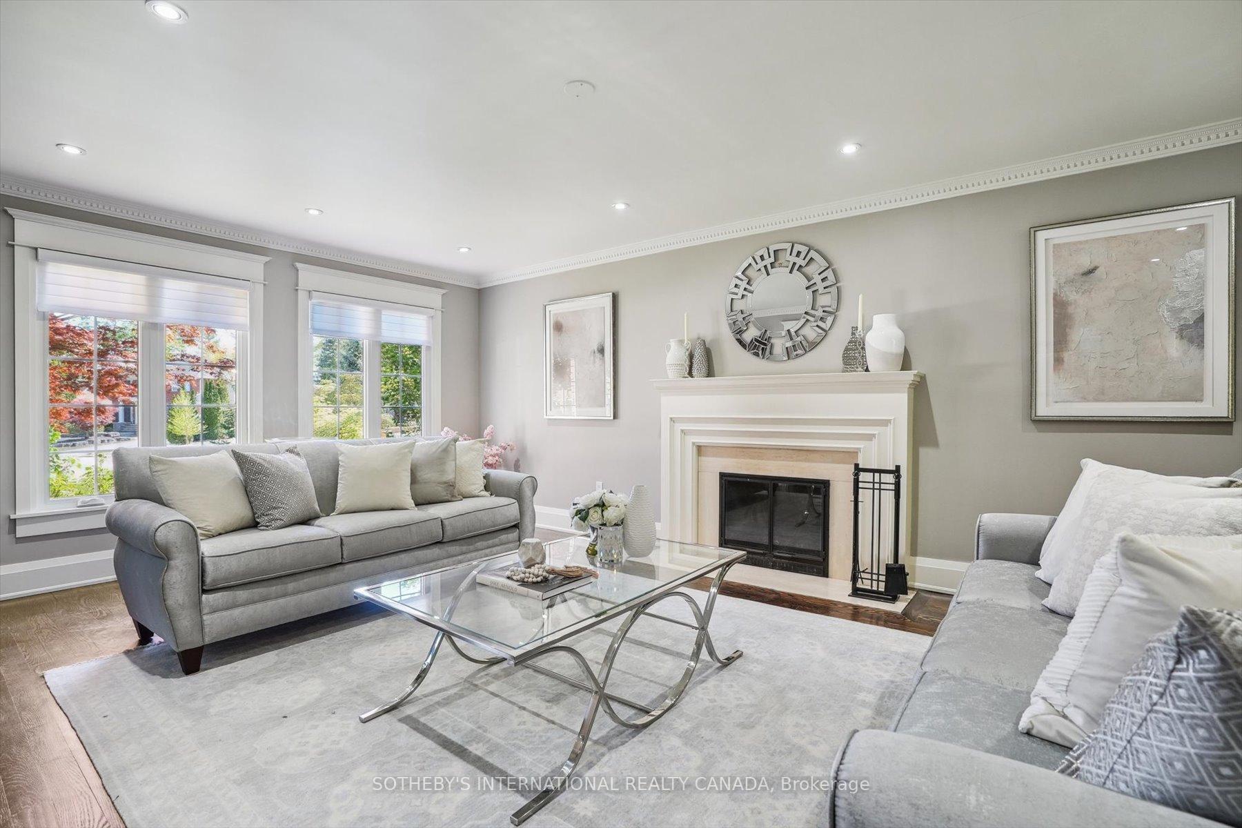 Photo 9 of 1662 Roundleaf Court, Burlington, Tyandaga — HOMEH