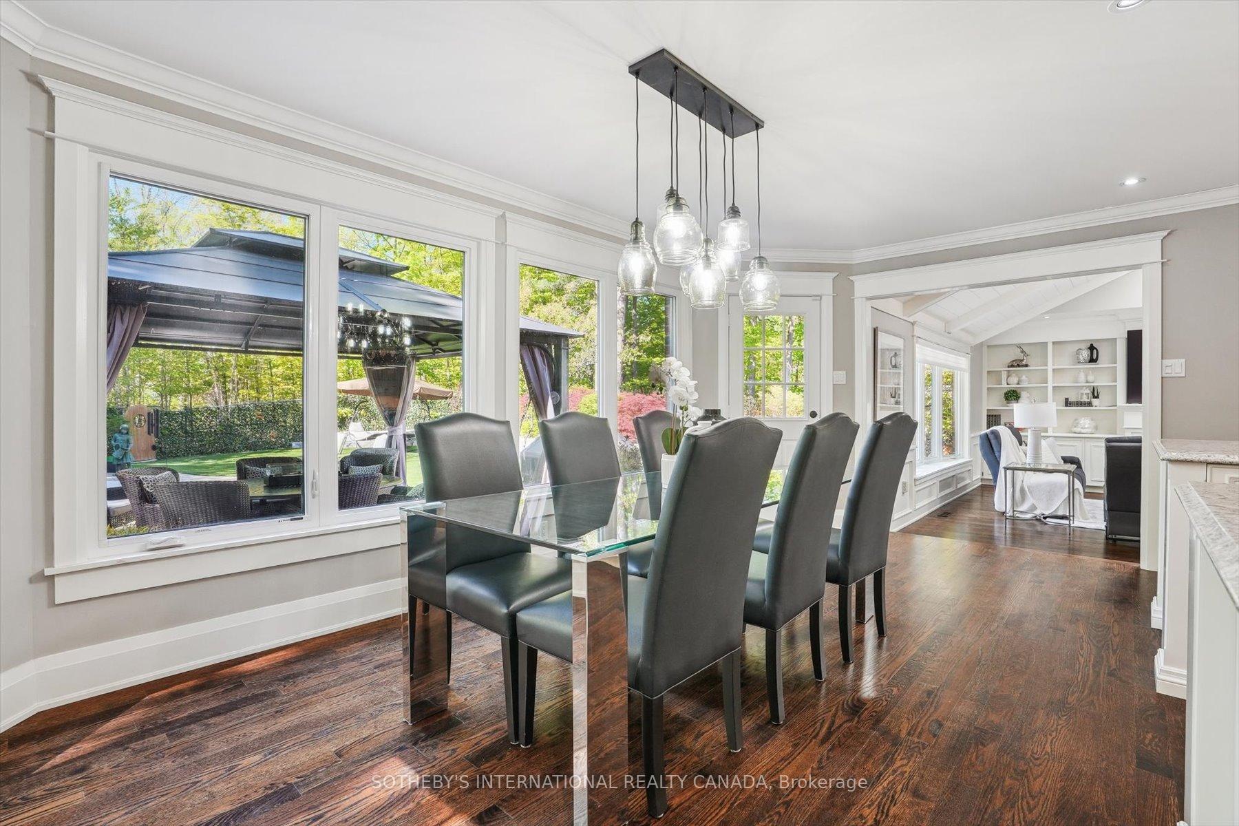 Photo 4 of 1662 Roundleaf Court, Burlington, Tyandaga — HOMEH
