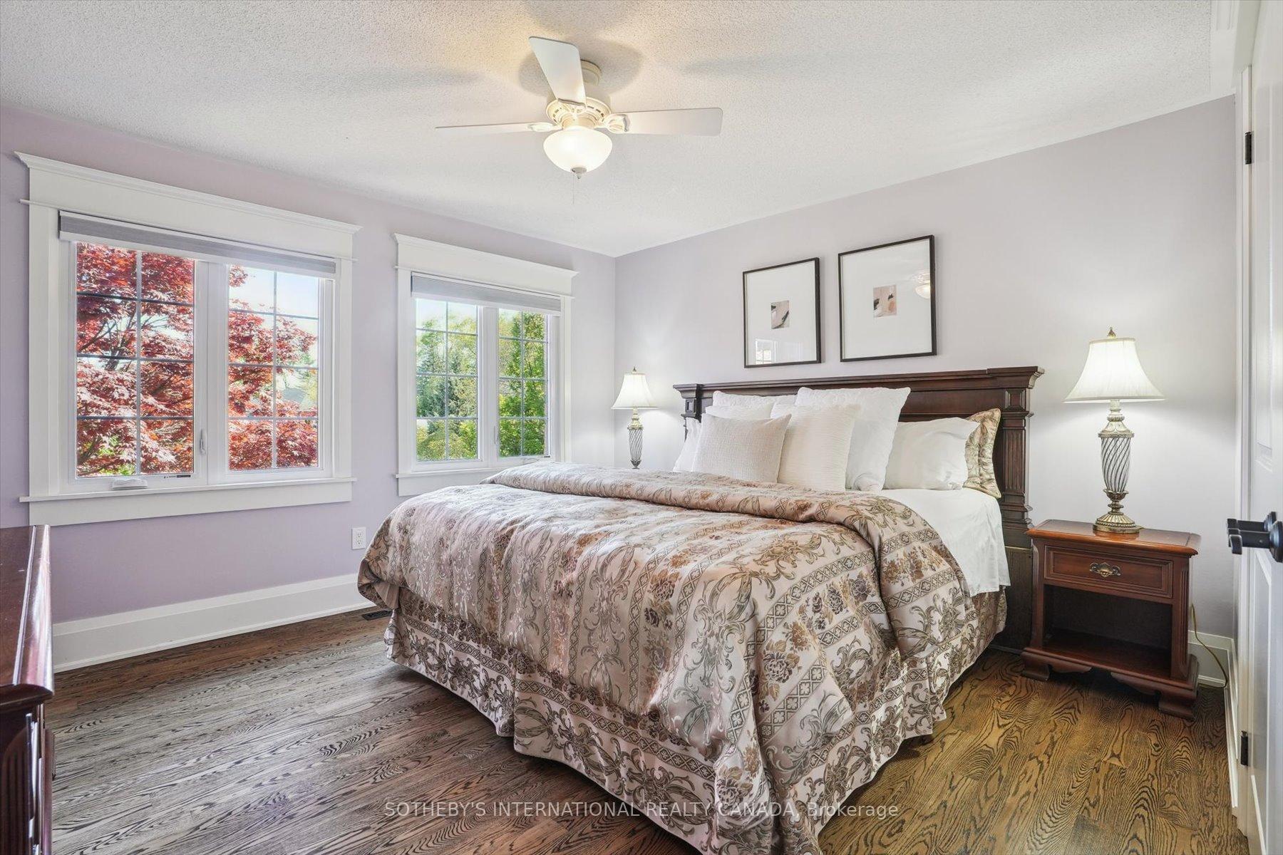 Photo 18 of 1662 Roundleaf Court, Burlington, Tyandaga — HOMEH
