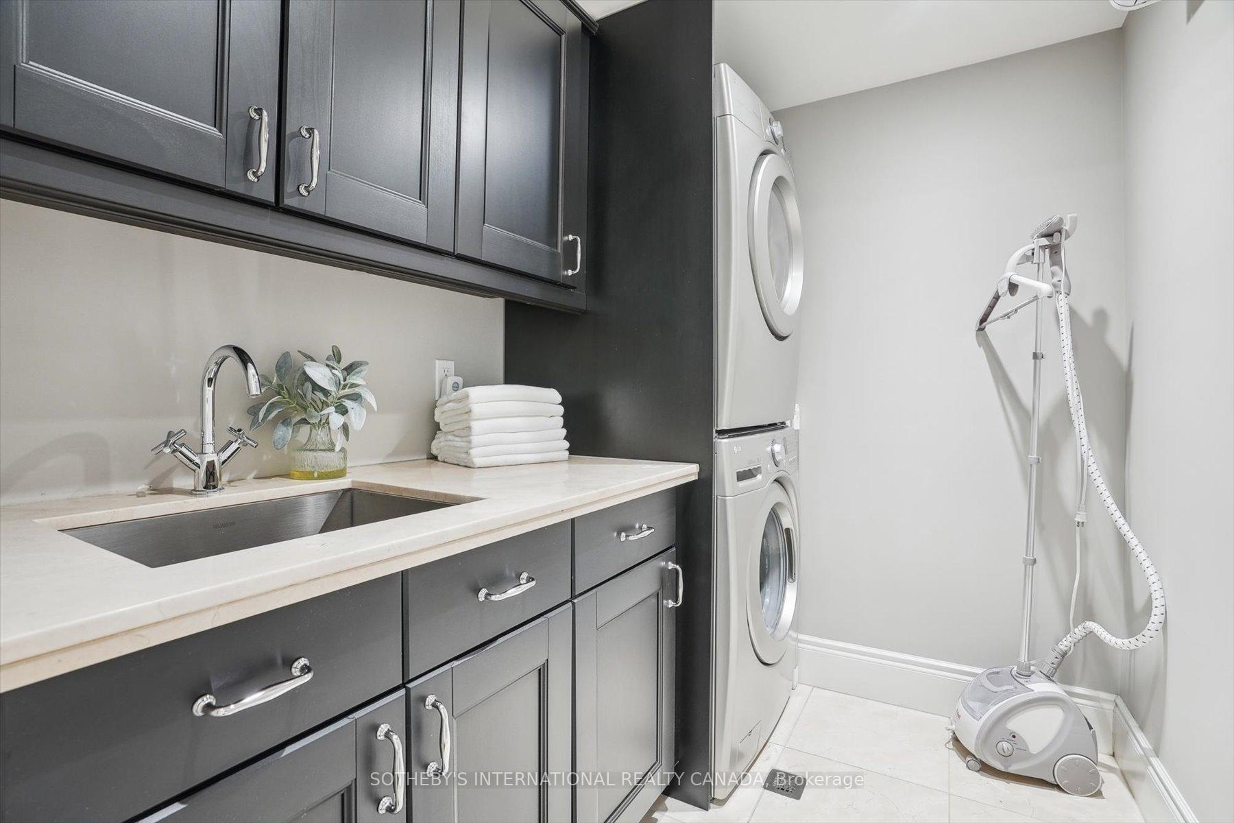 Photo 44 of 1662 Roundleaf Court, Burlington, Tyandaga — HOMEH
