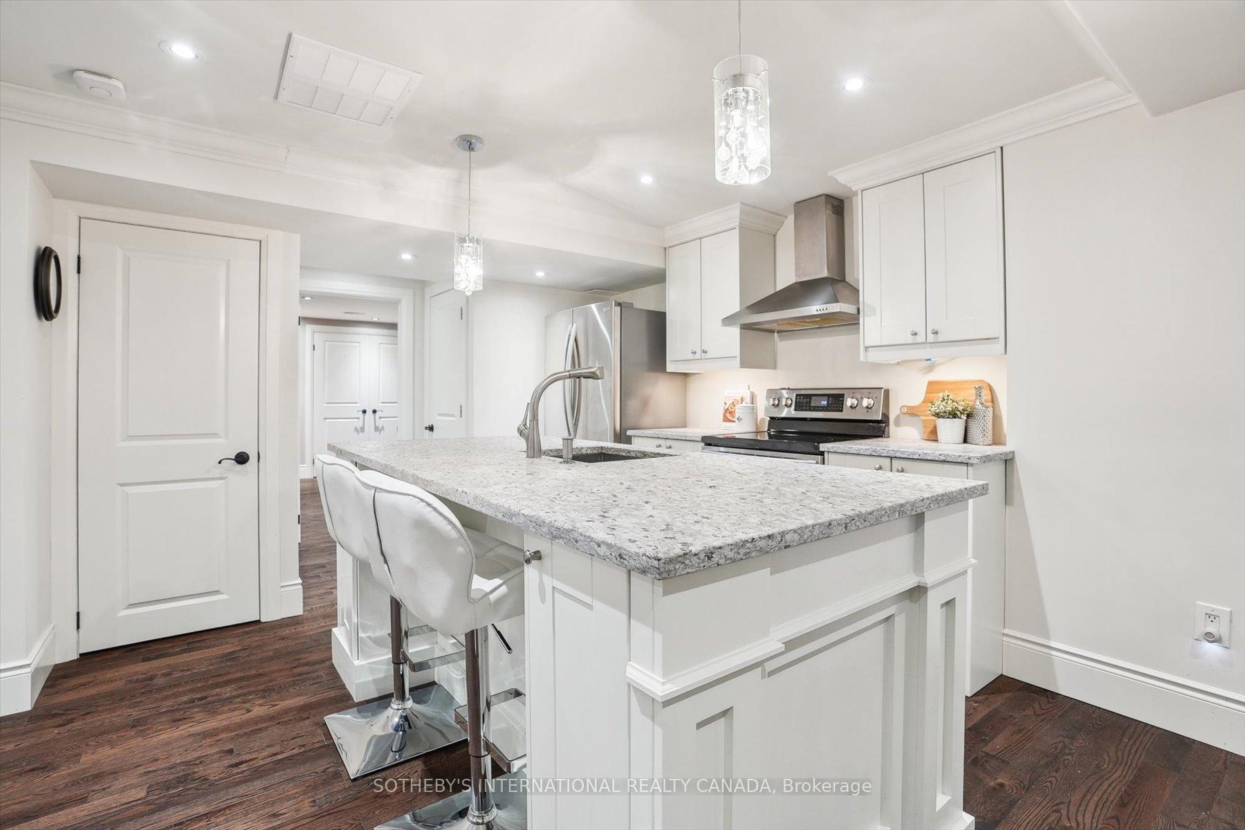 Photo 20 of 1662 Roundleaf Court, Burlington, Tyandaga — HOMEH