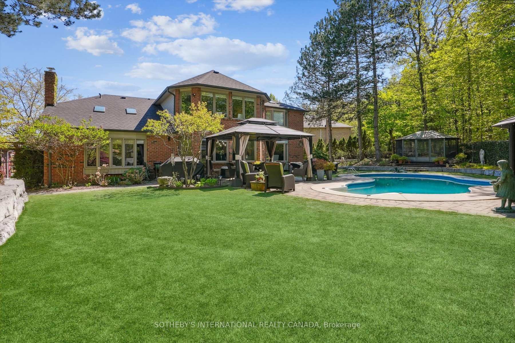 Photo 39 of 1662 Roundleaf Court, Burlington, Tyandaga — HOMEH