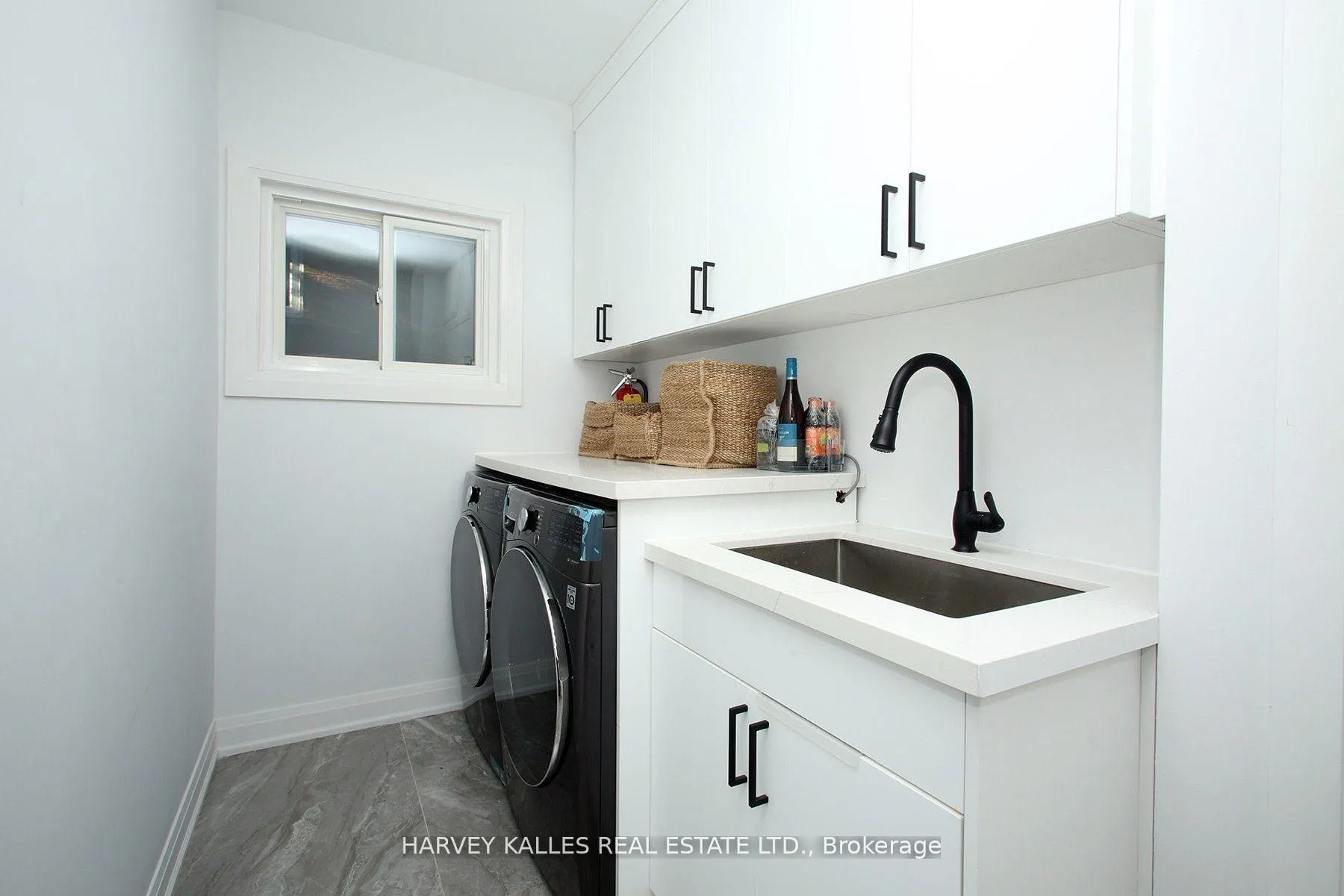 Photo 6 of 58 Lensmith Drive, Aurora, Aurora Highlands — HOMEH