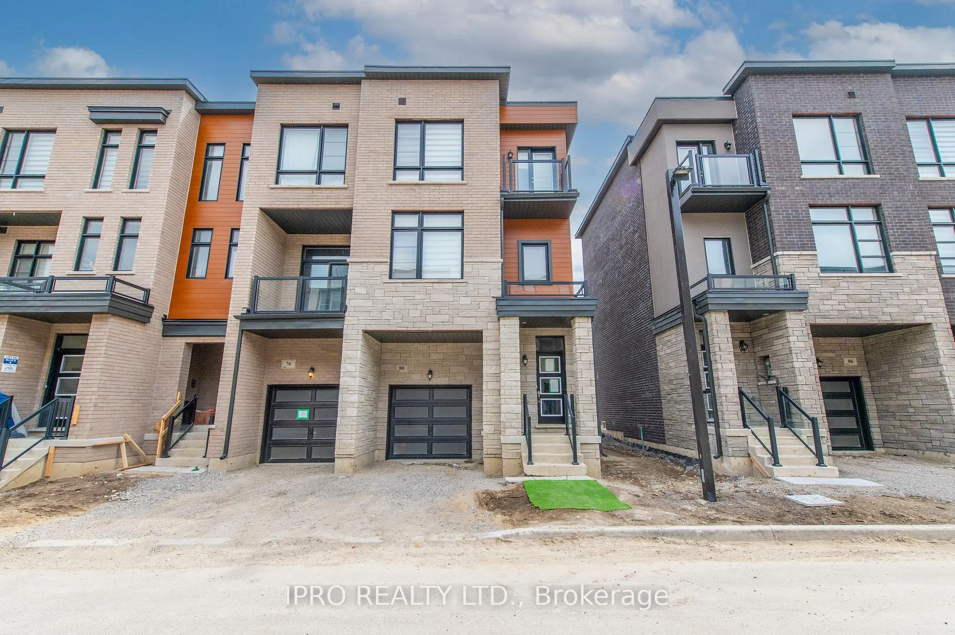 Photo 1 of 80 Inverary Crescent, Vaughan, Elder Mills — HOMEH