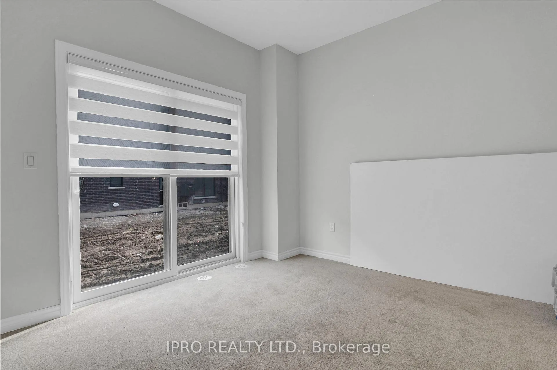 Photo 9 of 80 Inverary Crescent, Vaughan, Elder Mills — HOMEH
