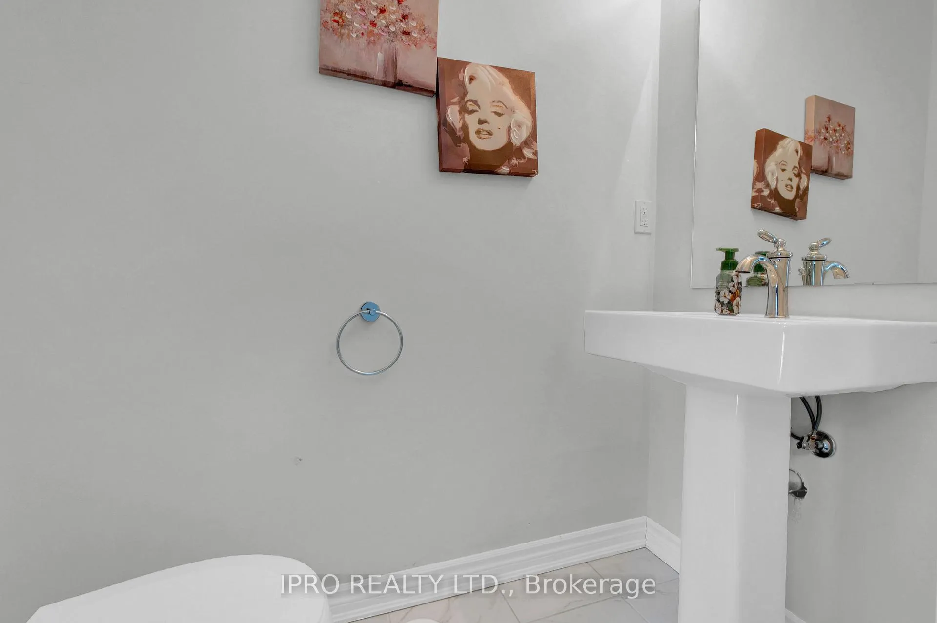 Photo 12 of 80 Inverary Crescent, Vaughan, Elder Mills — HOMEH