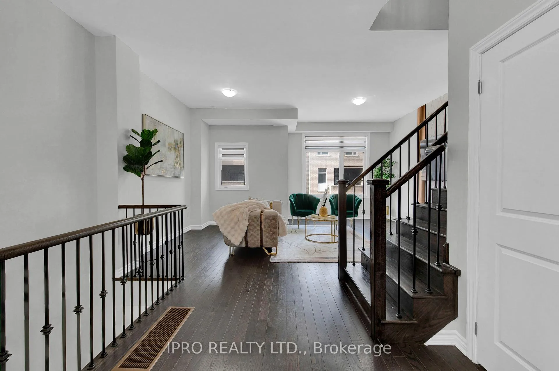Photo 13 of 80 Inverary Crescent, Vaughan, Elder Mills — HOMEH