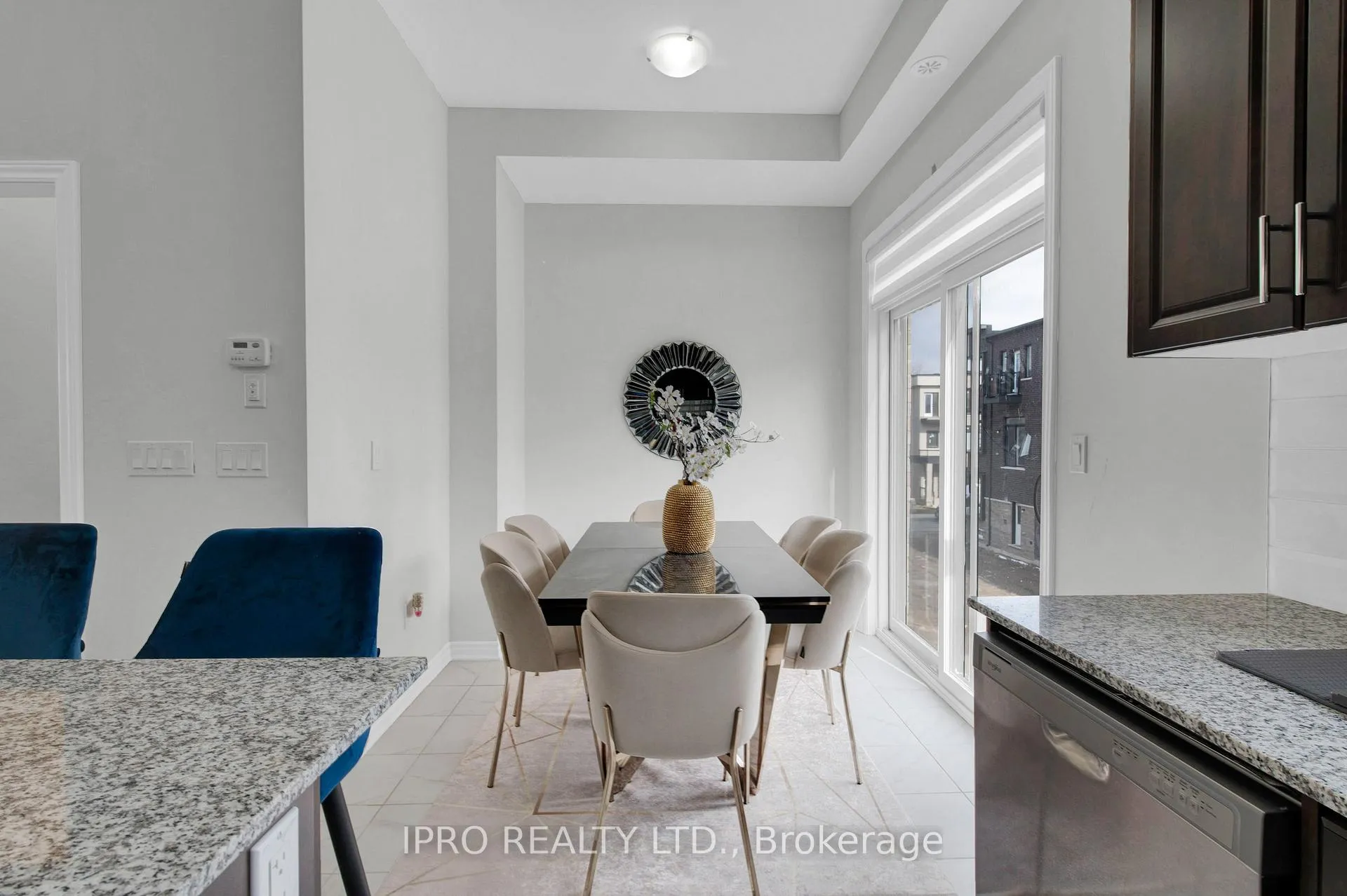 Photo 20 of 80 Inverary Crescent, Vaughan, Elder Mills — HOMEH