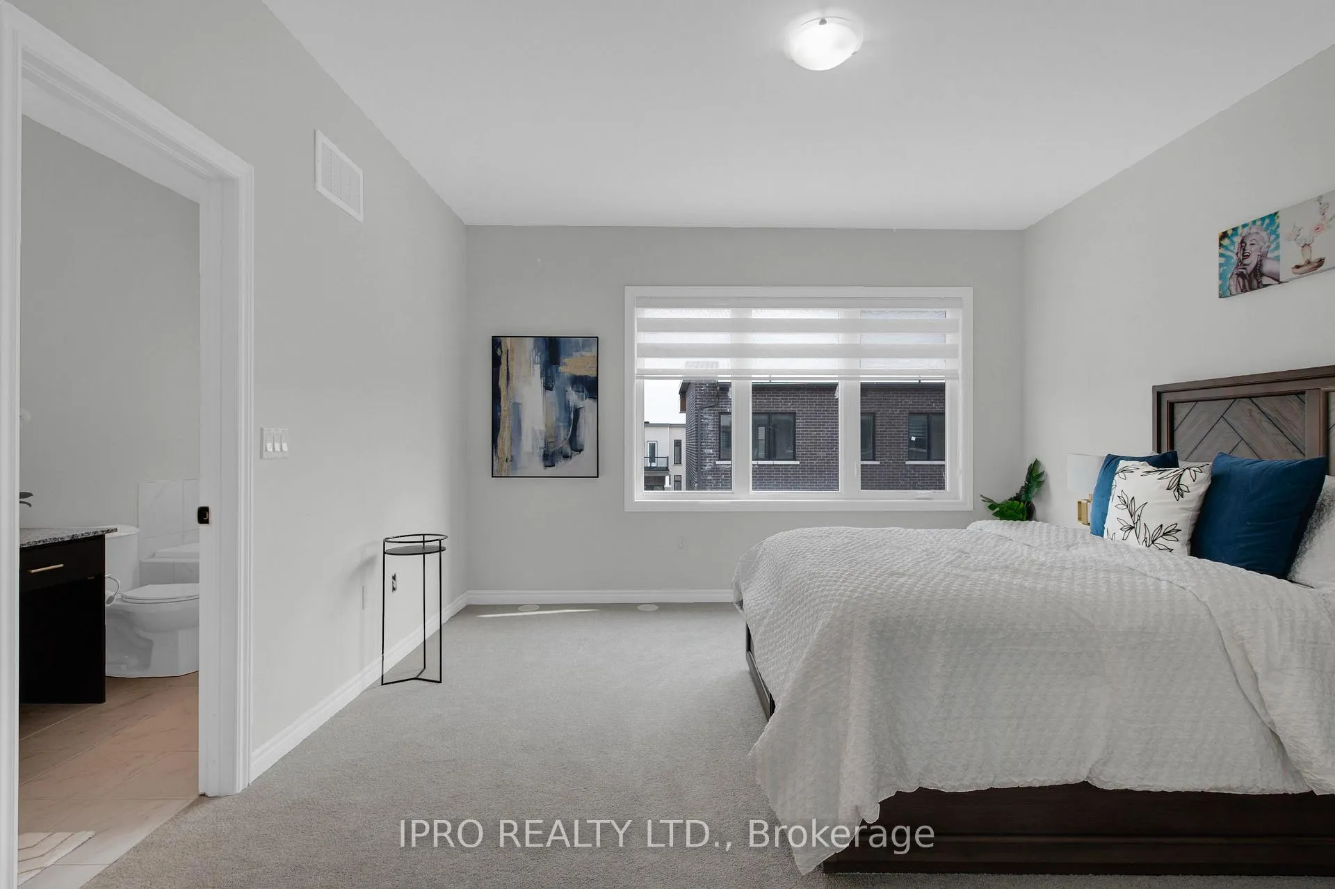 Photo 24 of 80 Inverary Crescent, Vaughan, Elder Mills — HOMEH