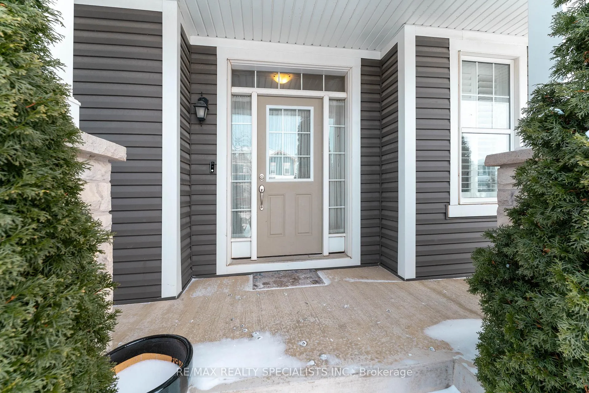 Photo 6 of 246 Spring Creek Drive, Hamilton, Waterdown — HOMEH
