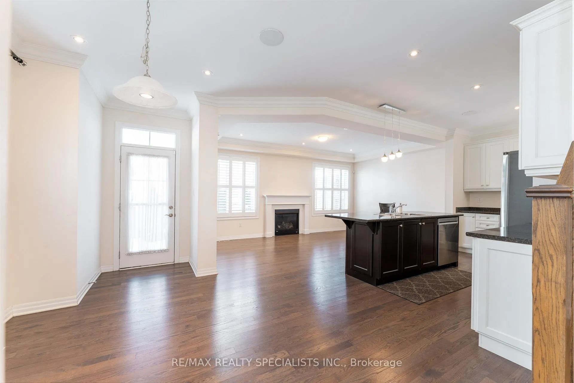 Photo 10 of 246 Spring Creek Drive, Hamilton, Waterdown — HOMEH