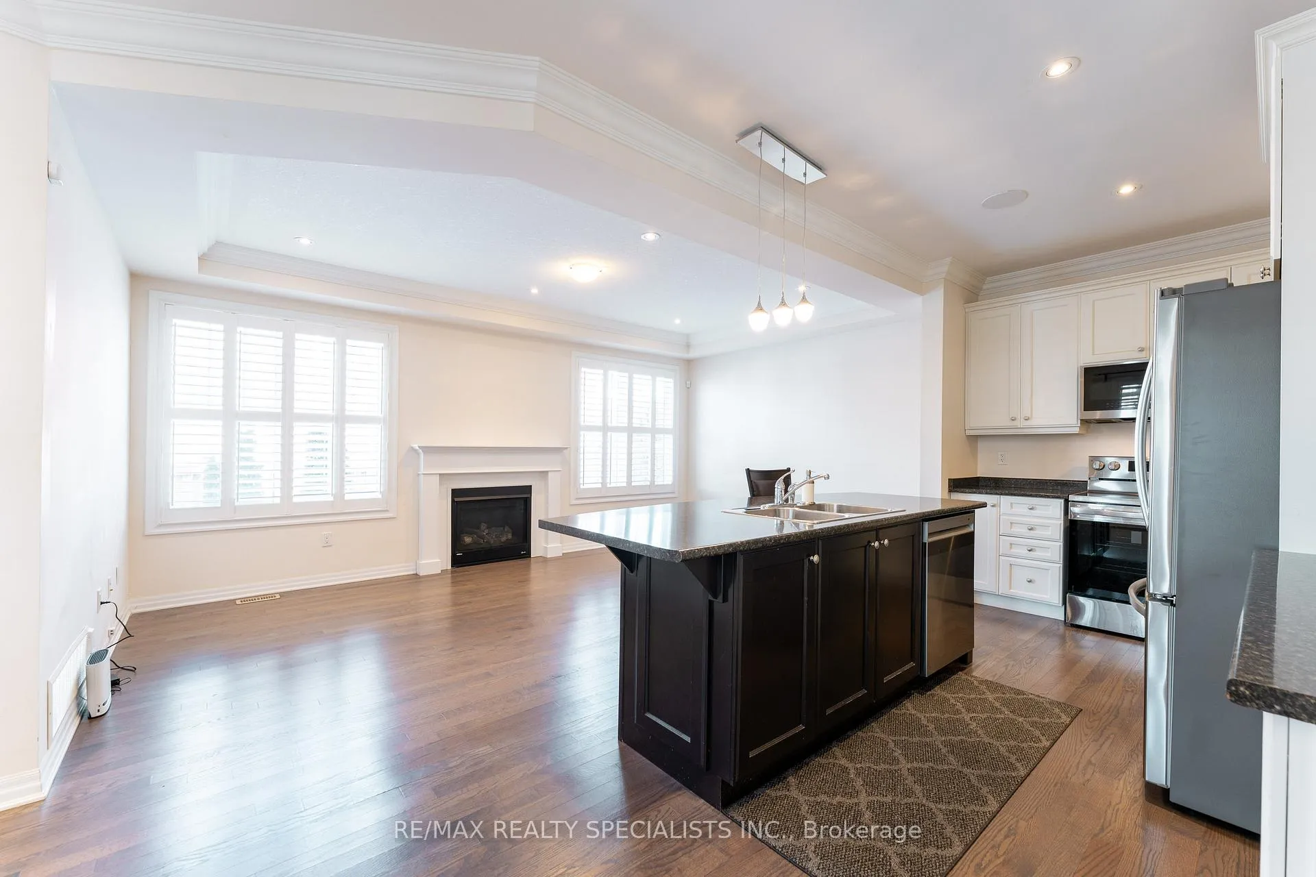 Photo 11 of 246 Spring Creek Drive, Hamilton, Waterdown — HOMEH