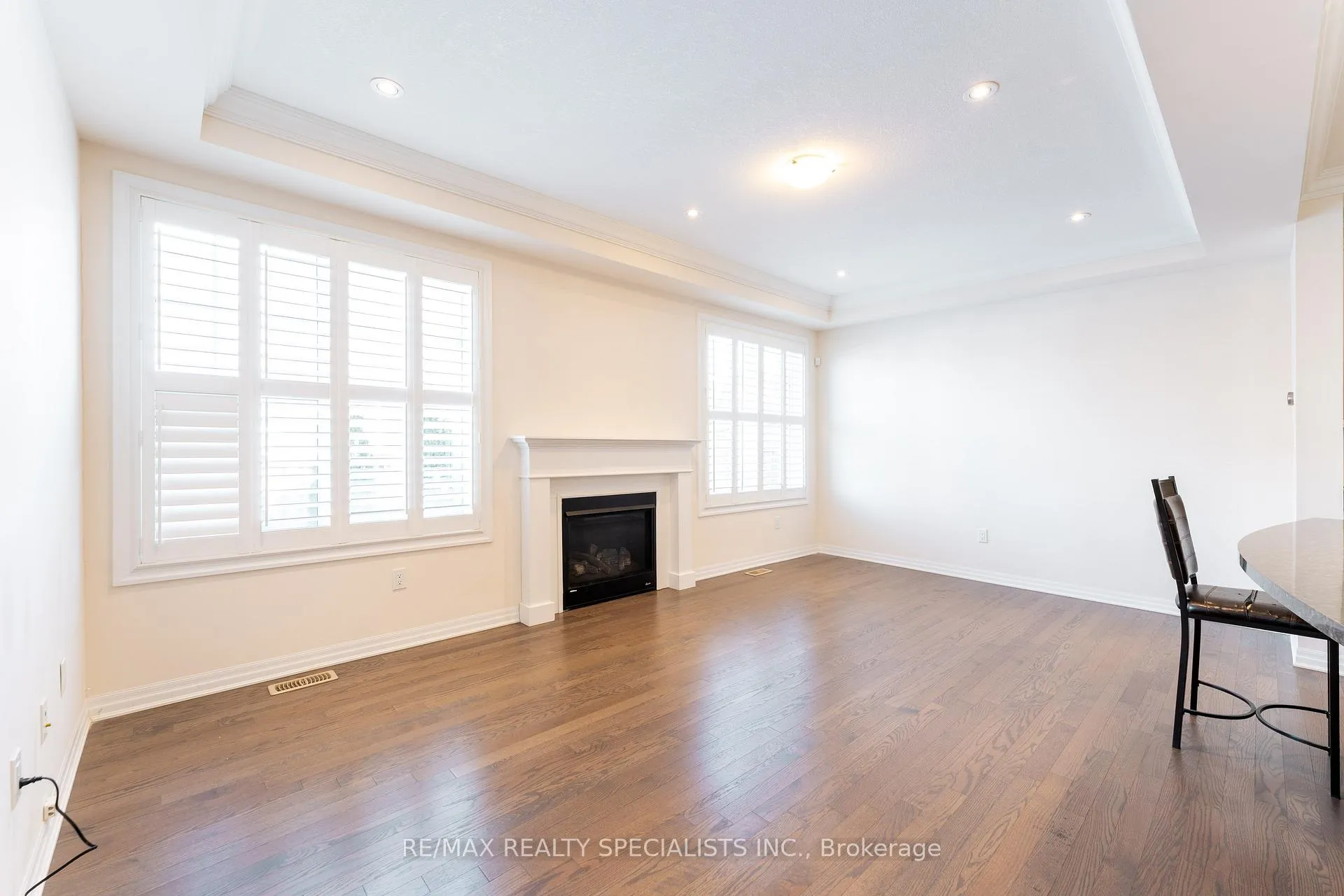 Photo 14 of 246 Spring Creek Drive, Hamilton, Waterdown — HOMEH