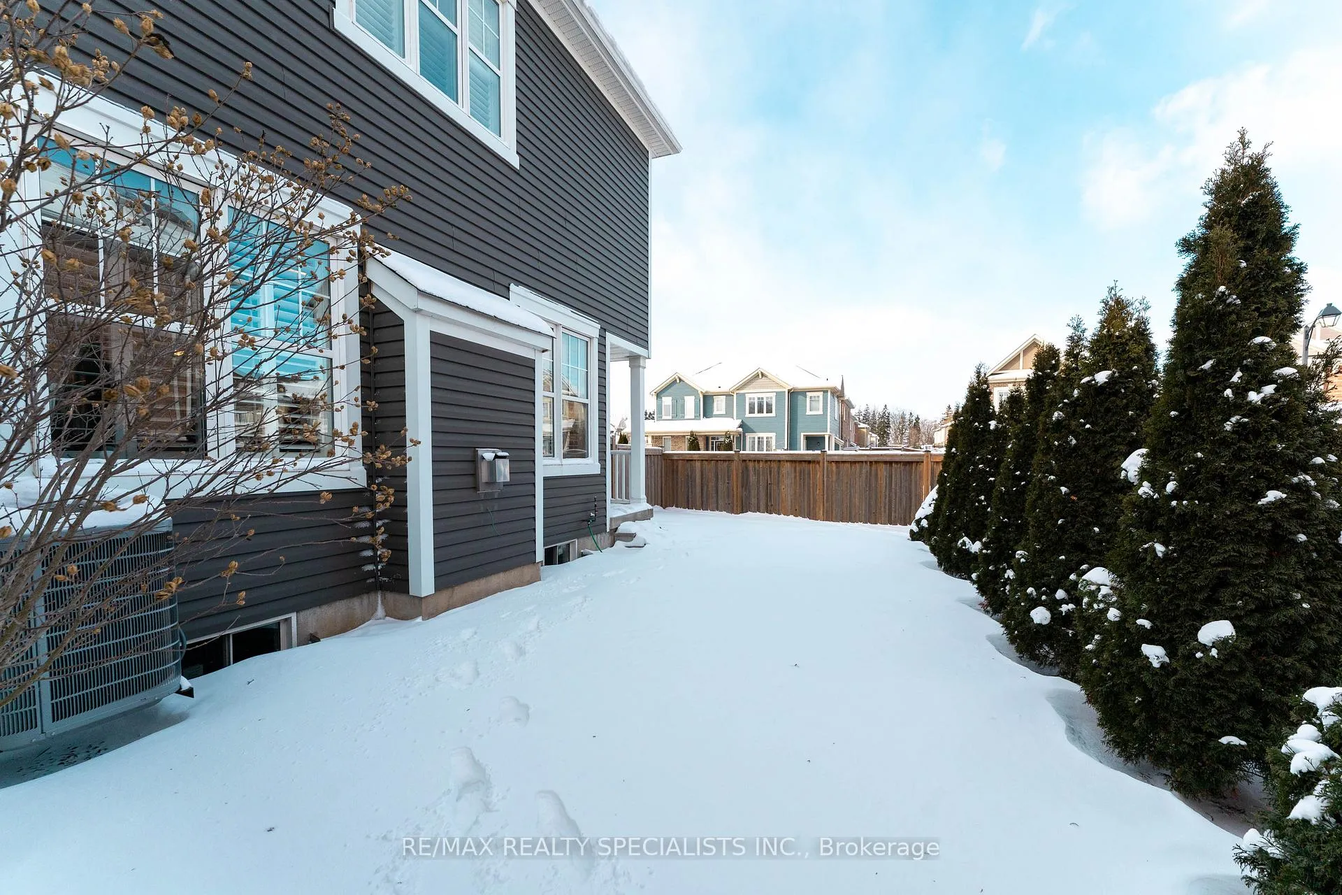 Photo 35 of 246 Spring Creek Drive, Hamilton, Waterdown — HOMEH