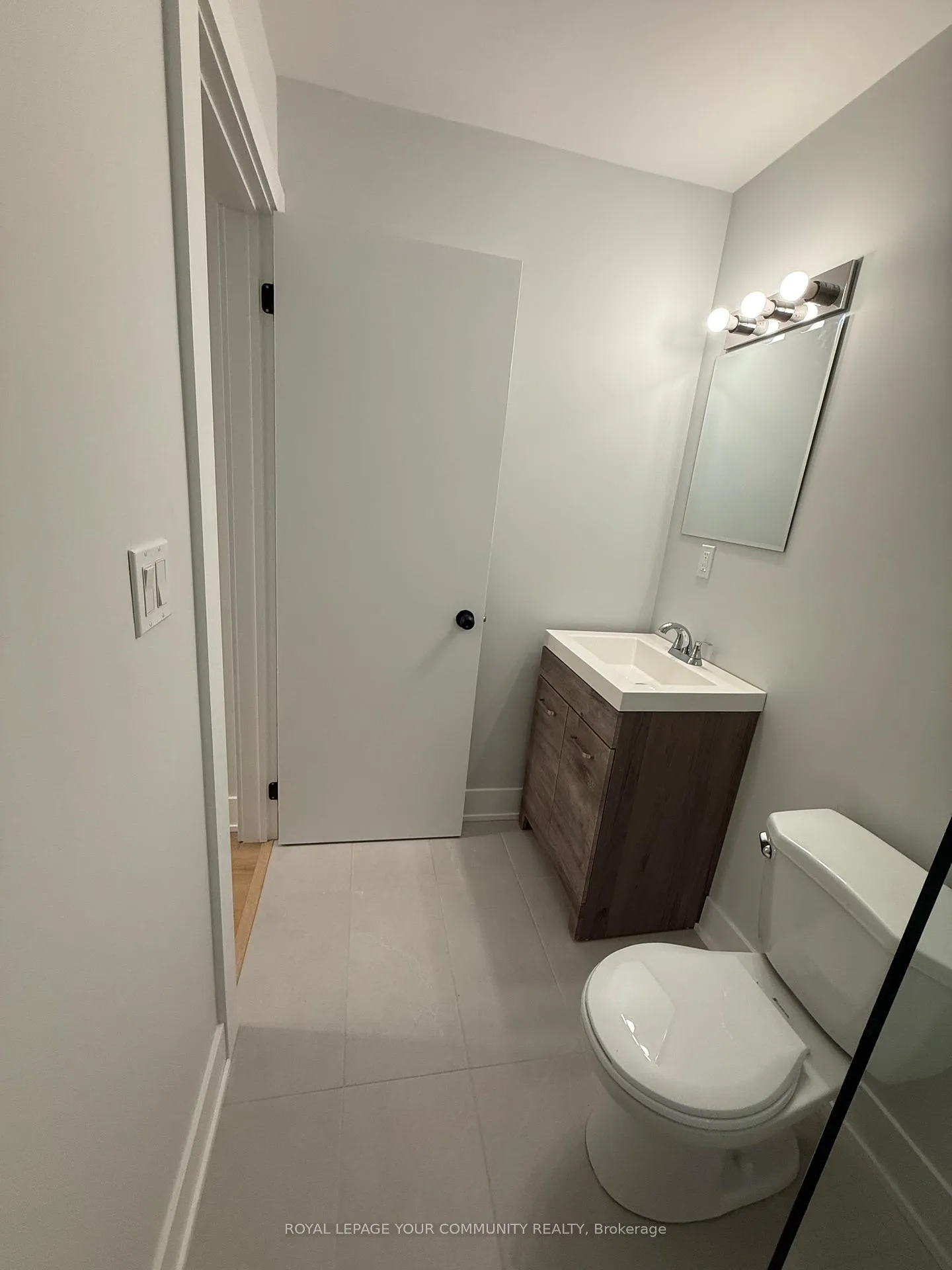 Photo 24 of Unit 4, 88 Spruce Street, Aurora, Aurora Village — HOMEH
