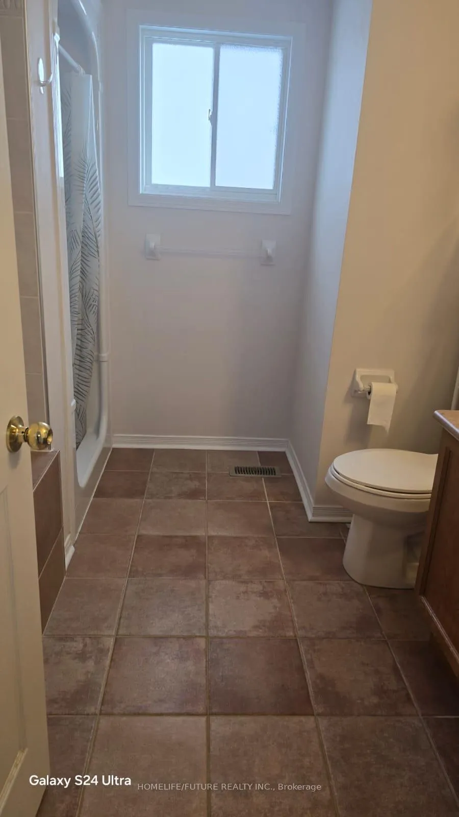 Photo 19 of 584 Woodmount Crescent, Oshawa, Samac — HOMEH