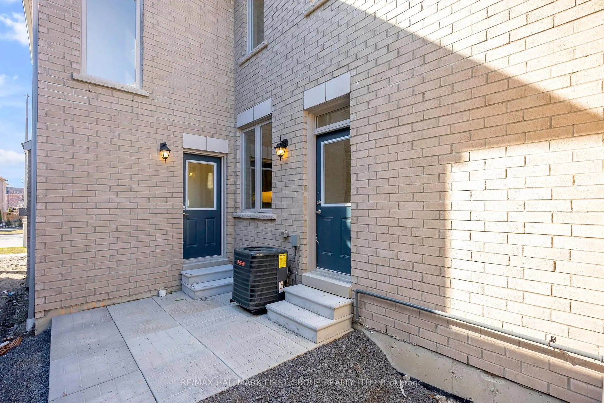 Photo 16 of Unit Lower, 33 Mountainside Crescent, Whitby, Rolling Acres — HOMEH