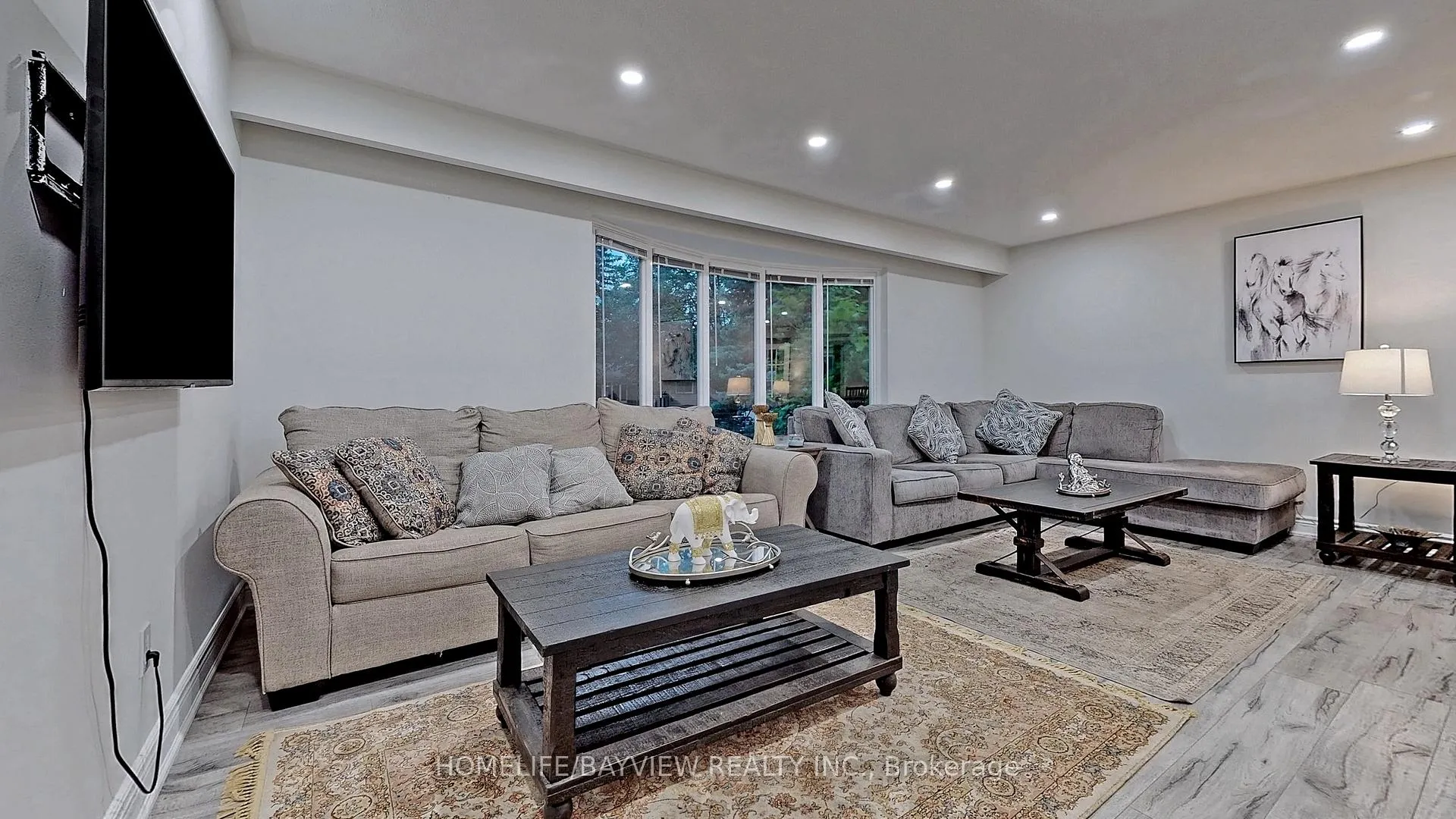 Photo 8 of 27 Hill Drive, Aurora, Hills of St Andrew — HOMEH