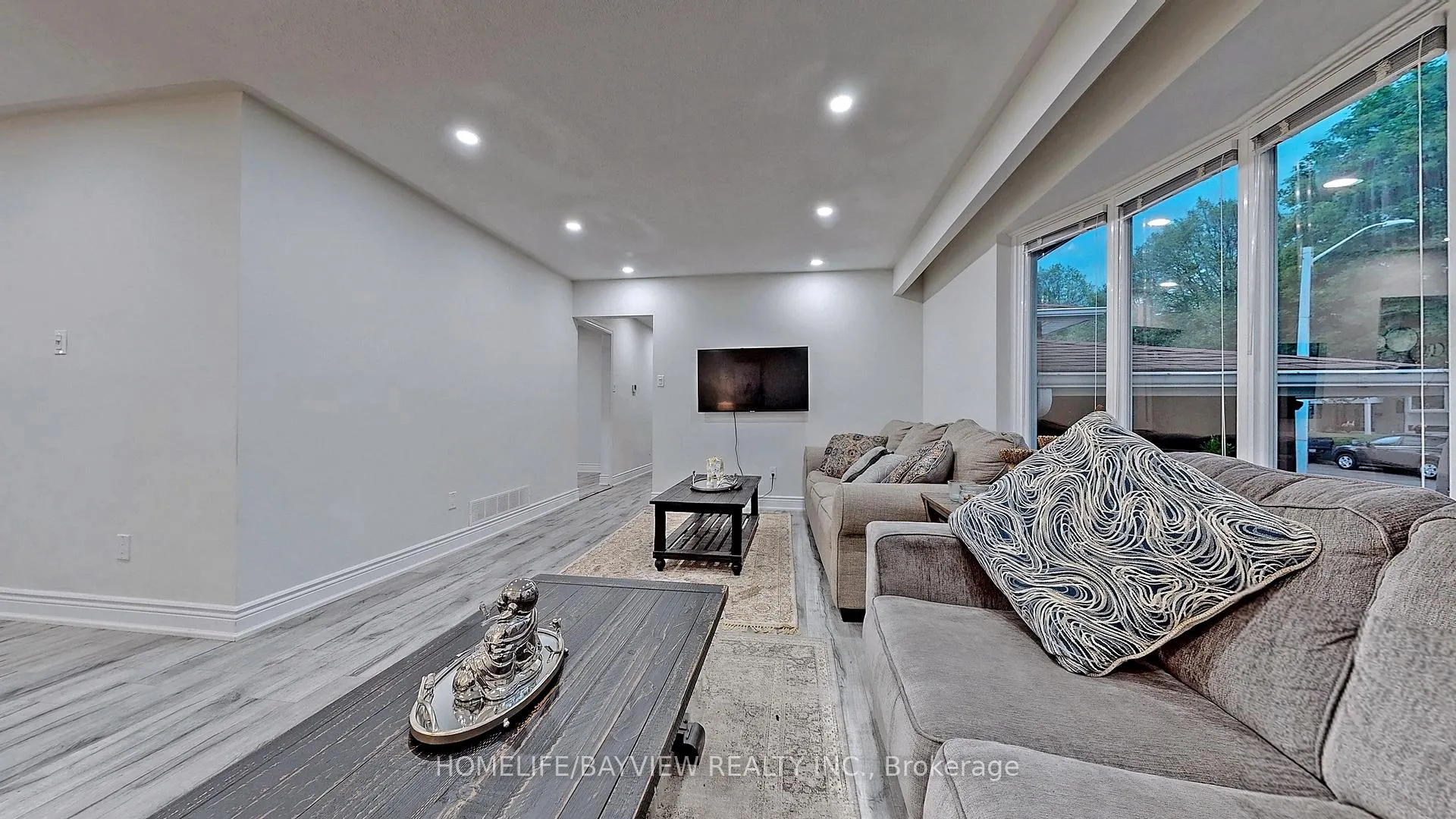 Photo 10 of 27 Hill Drive, Aurora, Hills of St Andrew — HOMEH