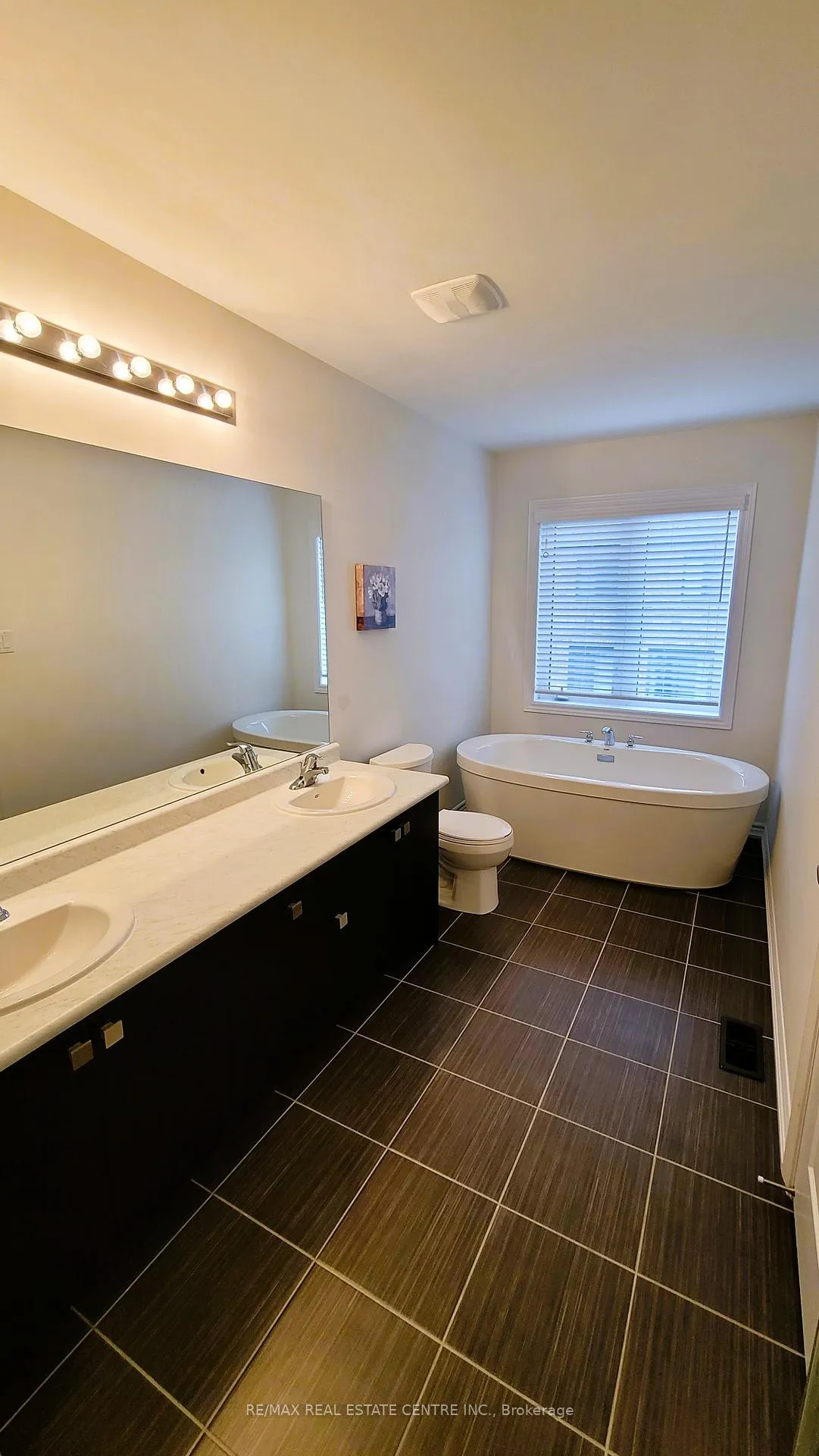 Photo 10 of 6 Coho Drive, Whitby, Lynde Creek — HOMEH