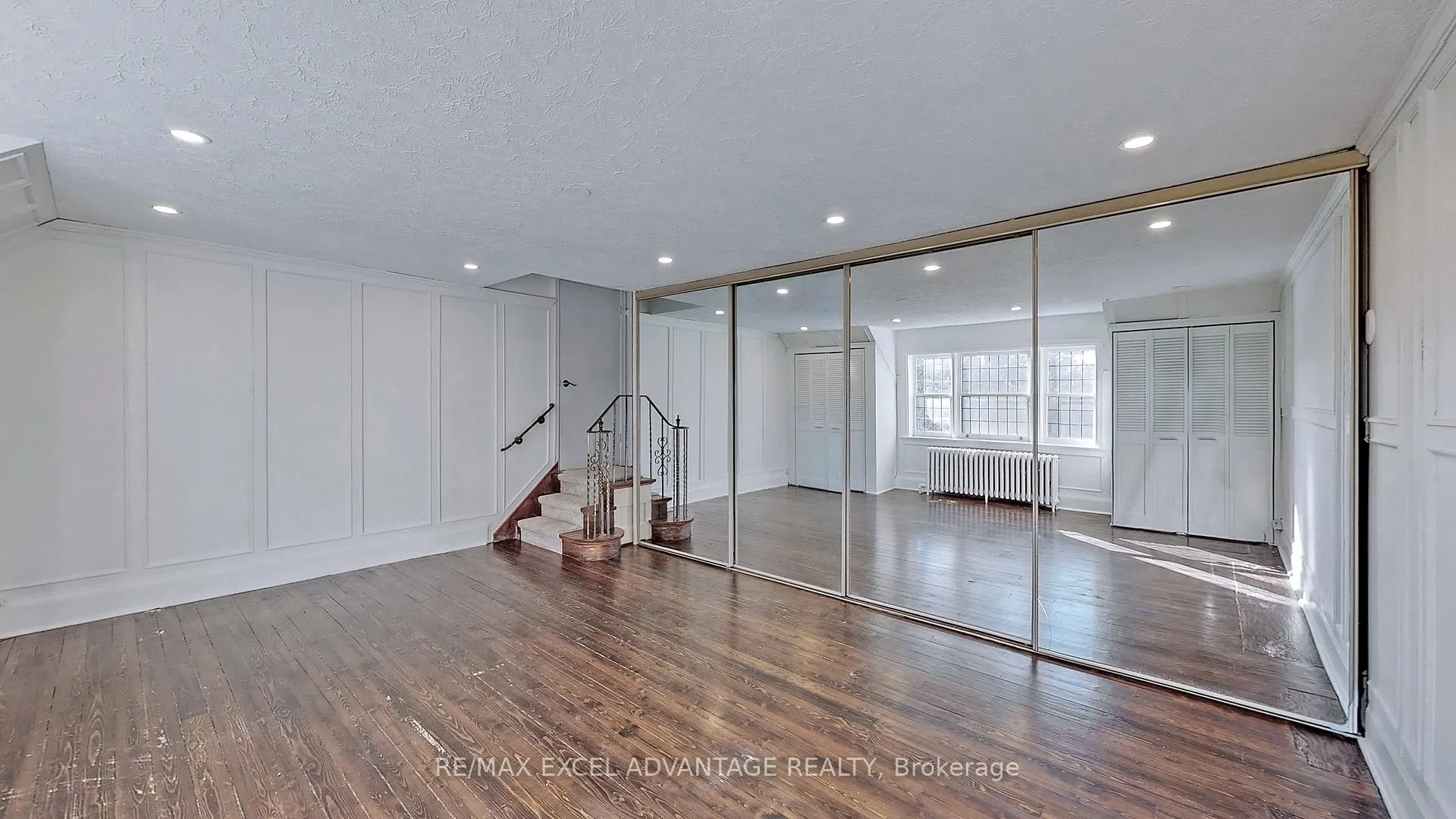Photo 27 of 2 Sandringham Drive, Toronto, Bedford Park-Nortown — HOMEH