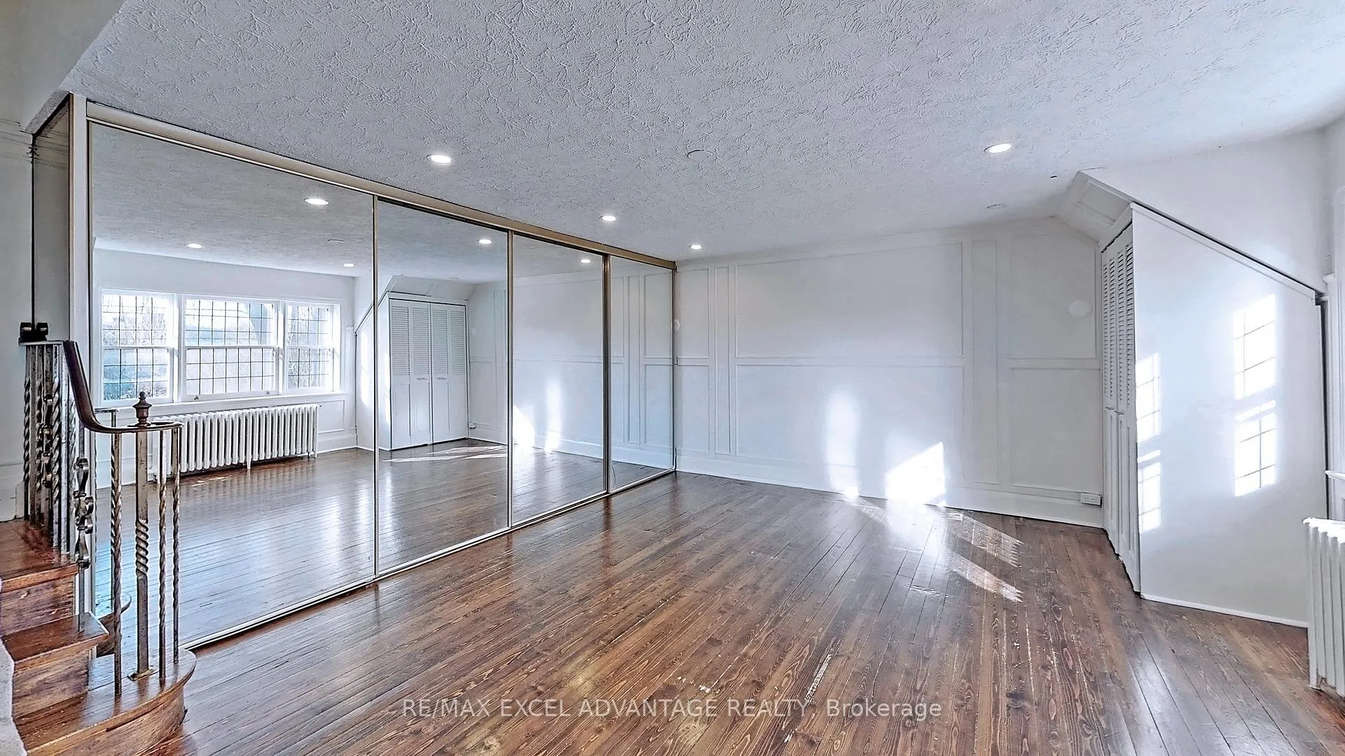 Photo 28 of 2 Sandringham Drive, Toronto, Bedford Park-Nortown — HOMEH