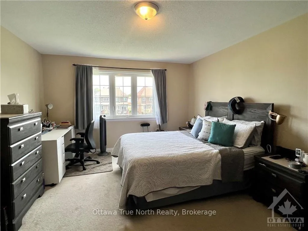 Photo 15 of 558 Pepperville Crescent, Ottawa, Kanata - Emerald Meadows/Trailwest — HOMEH