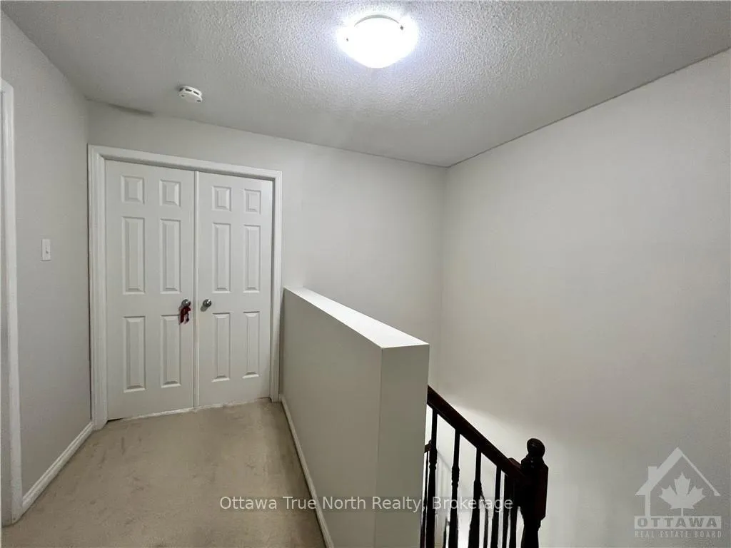 Photo 17 of 558 Pepperville Crescent, Ottawa, Kanata - Emerald Meadows/Trailwest — HOMEH