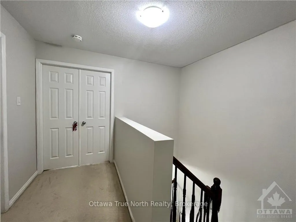 Photo 18 of 558 Pepperville Crescent, Ottawa, Kanata - Emerald Meadows/Trailwest — HOMEH