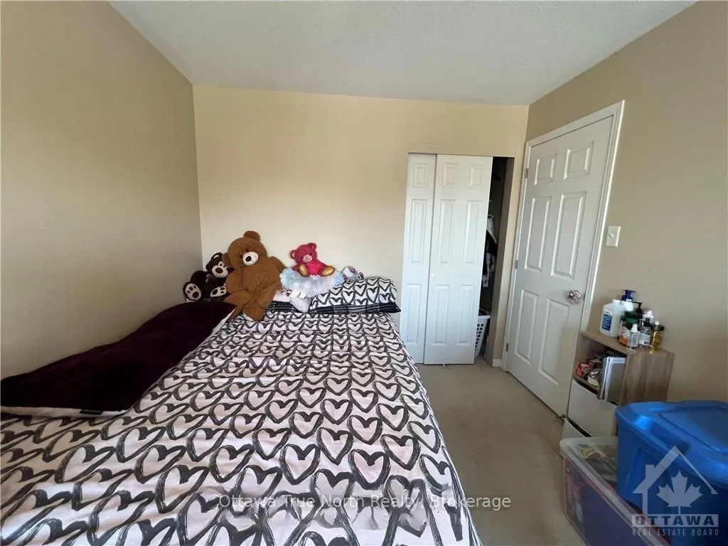 Photo 19 of 558 Pepperville Crescent, Ottawa, Kanata - Emerald Meadows/Trailwest — HOMEH