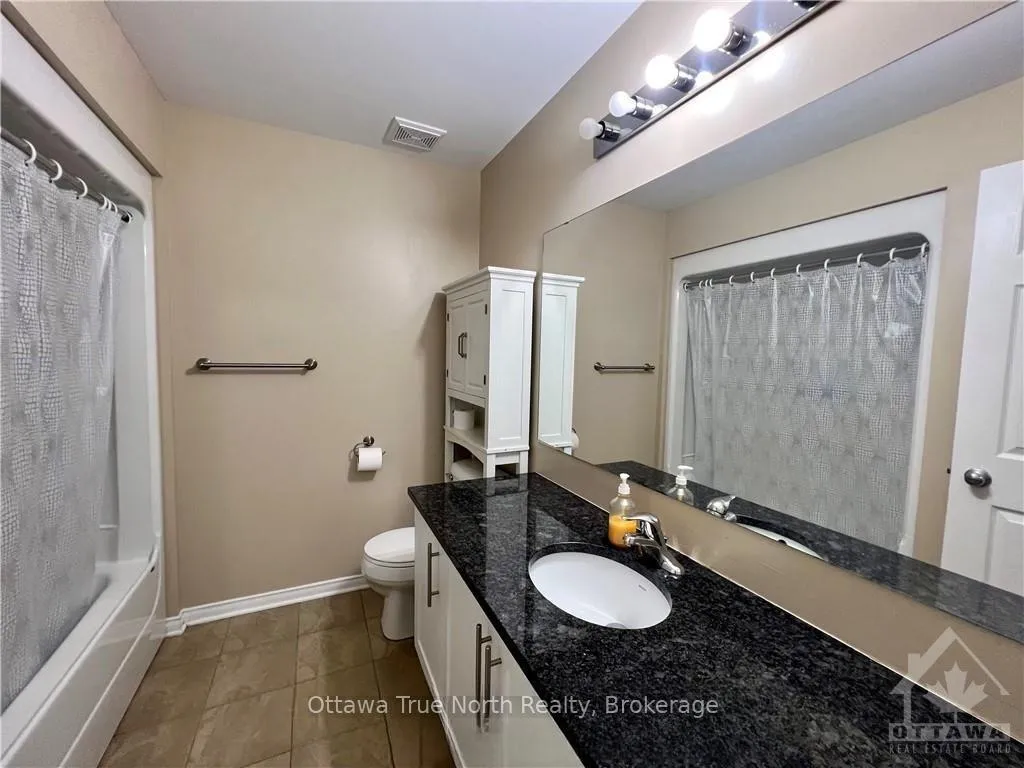 Photo 22 of 558 Pepperville Crescent, Ottawa, Kanata - Emerald Meadows/Trailwest — HOMEH