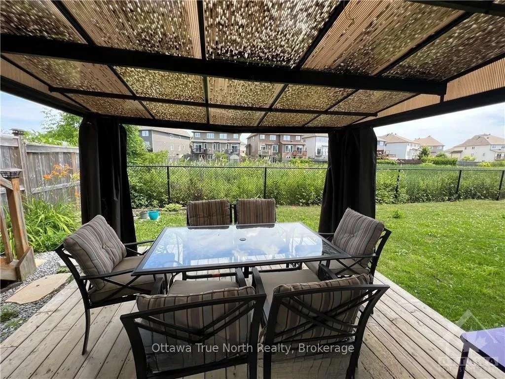 Photo 27 of 558 Pepperville Crescent, Ottawa, Kanata - Emerald Meadows/Trailwest — HOMEH