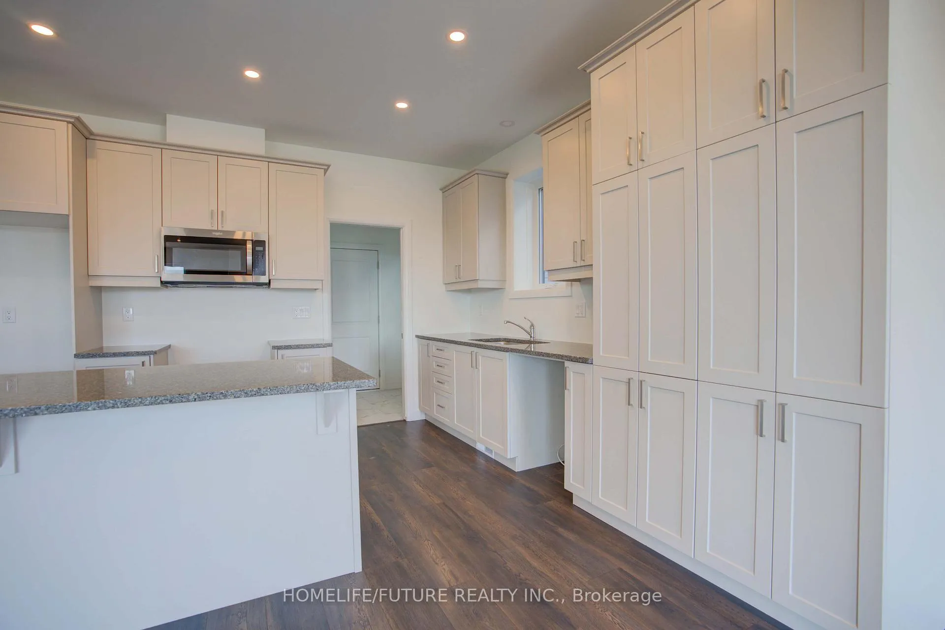 Photo 4 of 30 Walden Pond Drive, Loyalist, Amherstview — HOMEH
