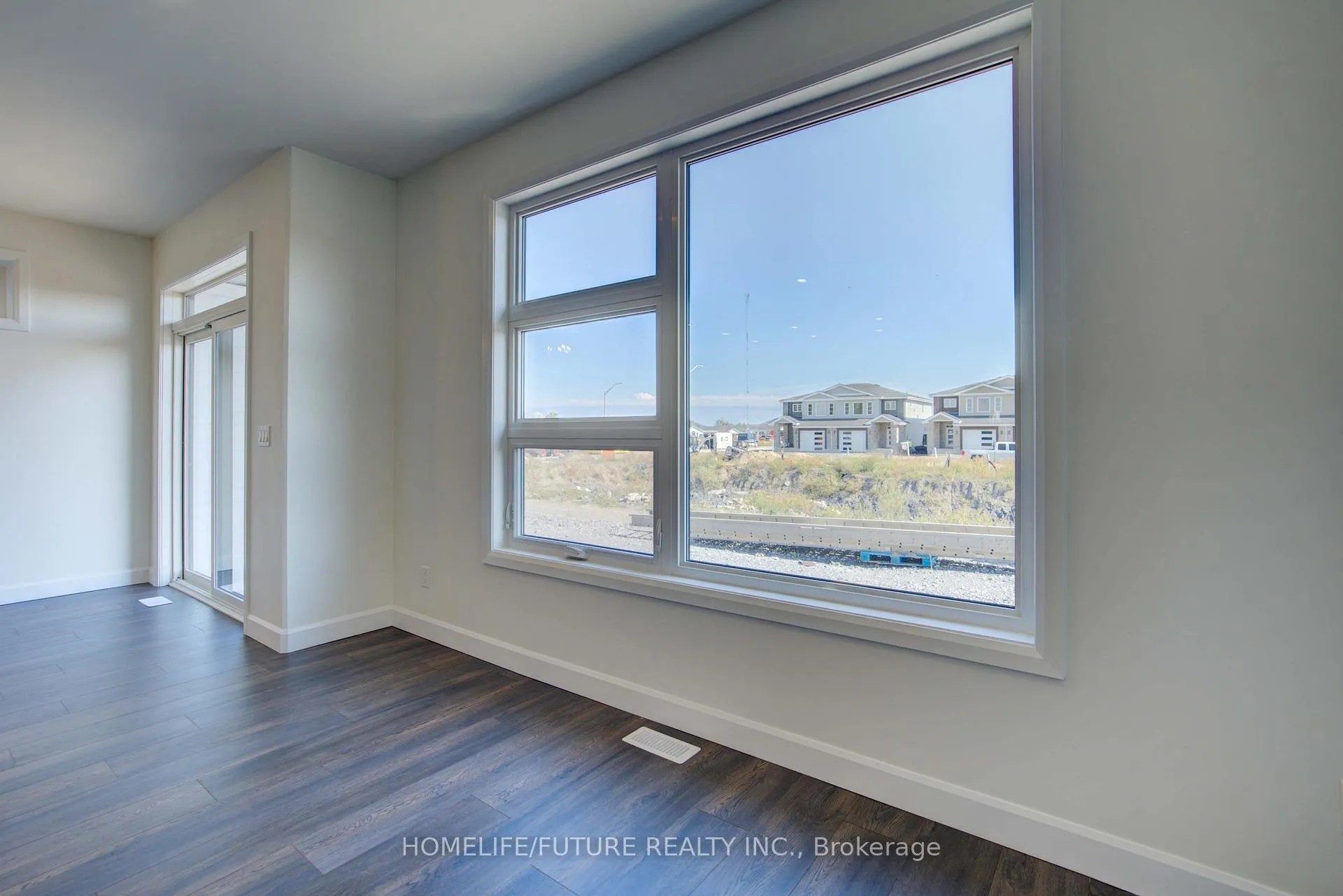 Photo 11 of 30 Walden Pond Drive, Loyalist, Amherstview — HOMEH