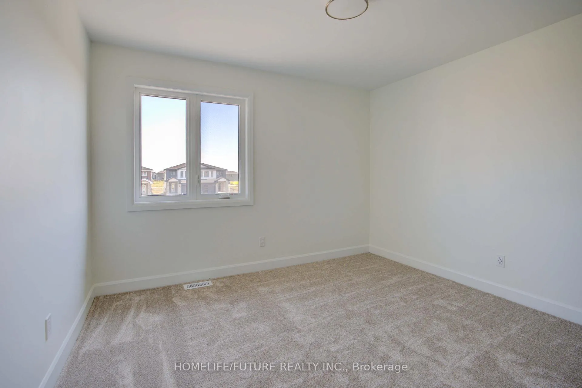 Photo 21 of 30 Walden Pond Drive, Loyalist, Amherstview — HOMEH